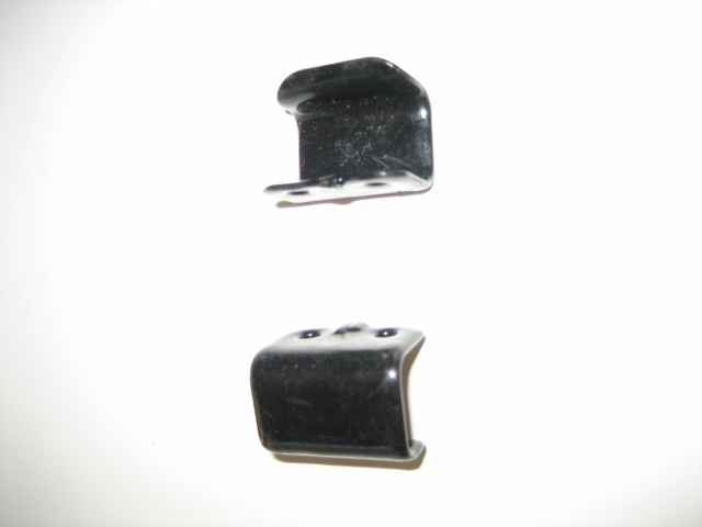 181 871 543 A - TOP SIDE SUPPORT BRACKET